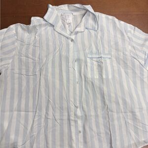 Stripped Pajama set in great condition
